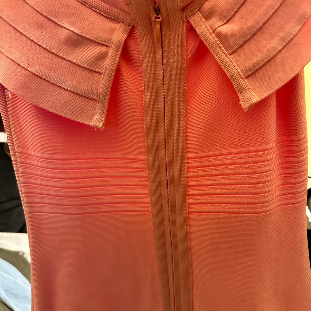 COPY - House of CB off shoulder midi bandage dress - Picture 6 of 6